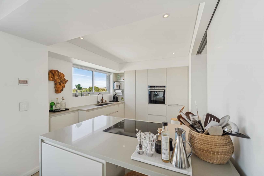 2 Bedroom Property for Sale in Mouille Point Western Cape